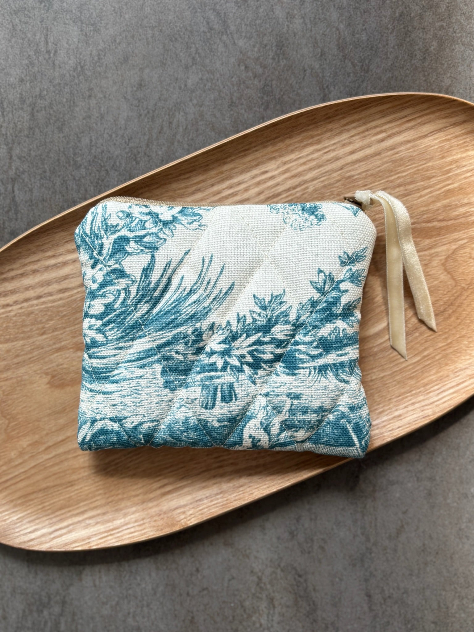 Mini pouch